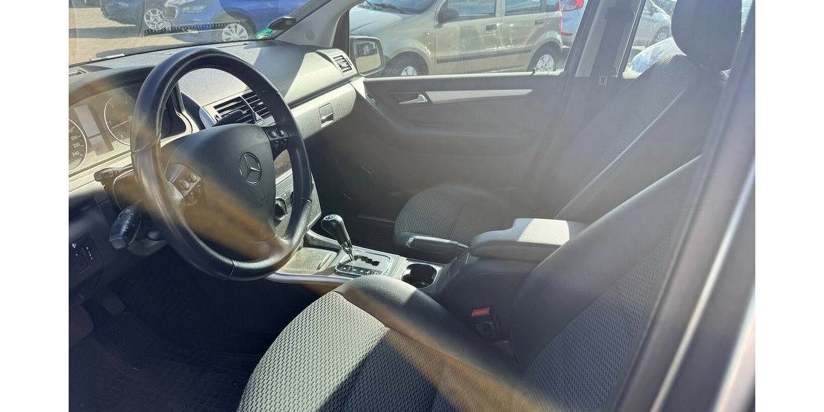 Mercedes-Benz A 160 CDI Automatik Avantgard TÜV Top Zustand 104.212 km 5.499 &euro; Frankfurt 60386