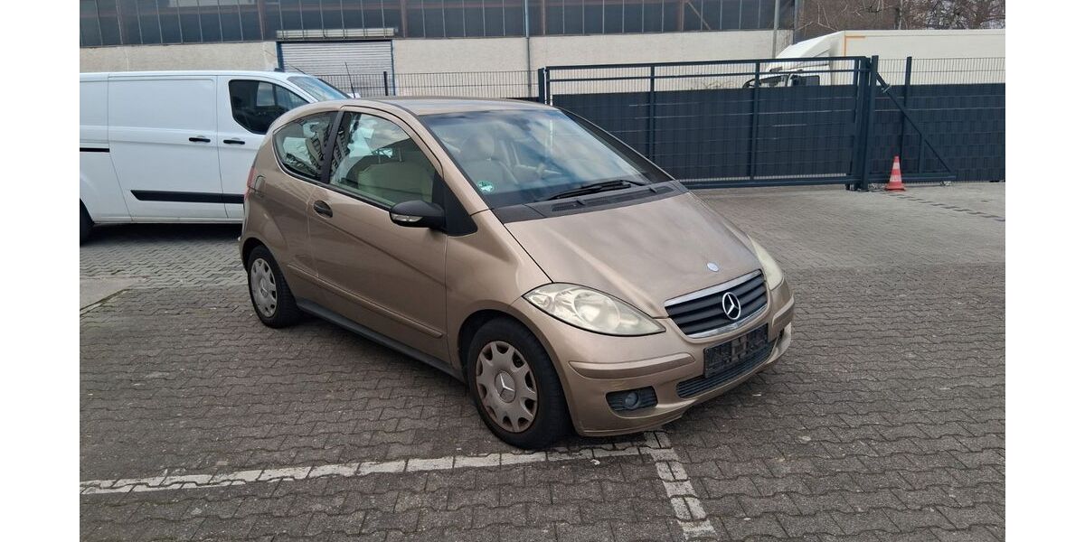 Mercedes-Benz A 150 219.000 km 990 &euro; Frankfurt am Main 60386