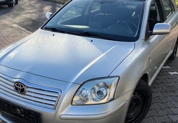 Toyota Avensis 235.200 km 2.599 &euro; Frankfurt am Main 65933