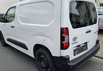 Toyota Proace City 78.000 km 11.990 &euro; Langen 63225