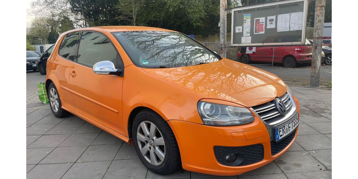 VW Golf 220.598 km 4.000 &euro; Frankfurt am Main 60439