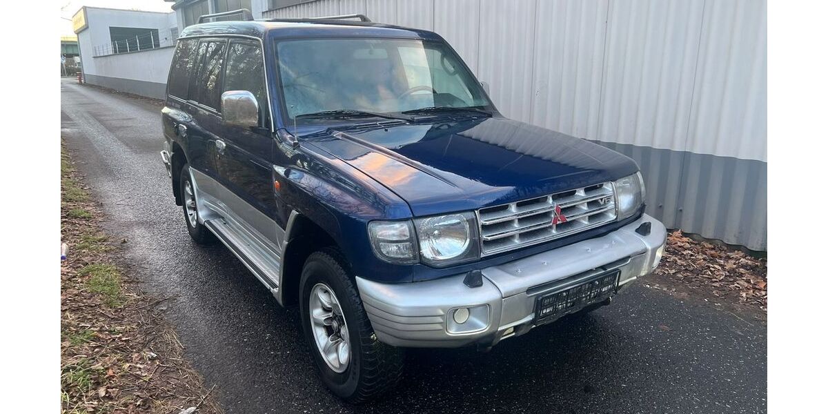 Mitsubishi Pajero 250.000 km 7.000 &euro; Frankfurt am Main 65933