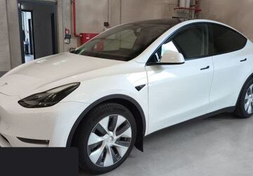 Tesla Model Y 59.741 km 36.100 &euro; Hanau 63457