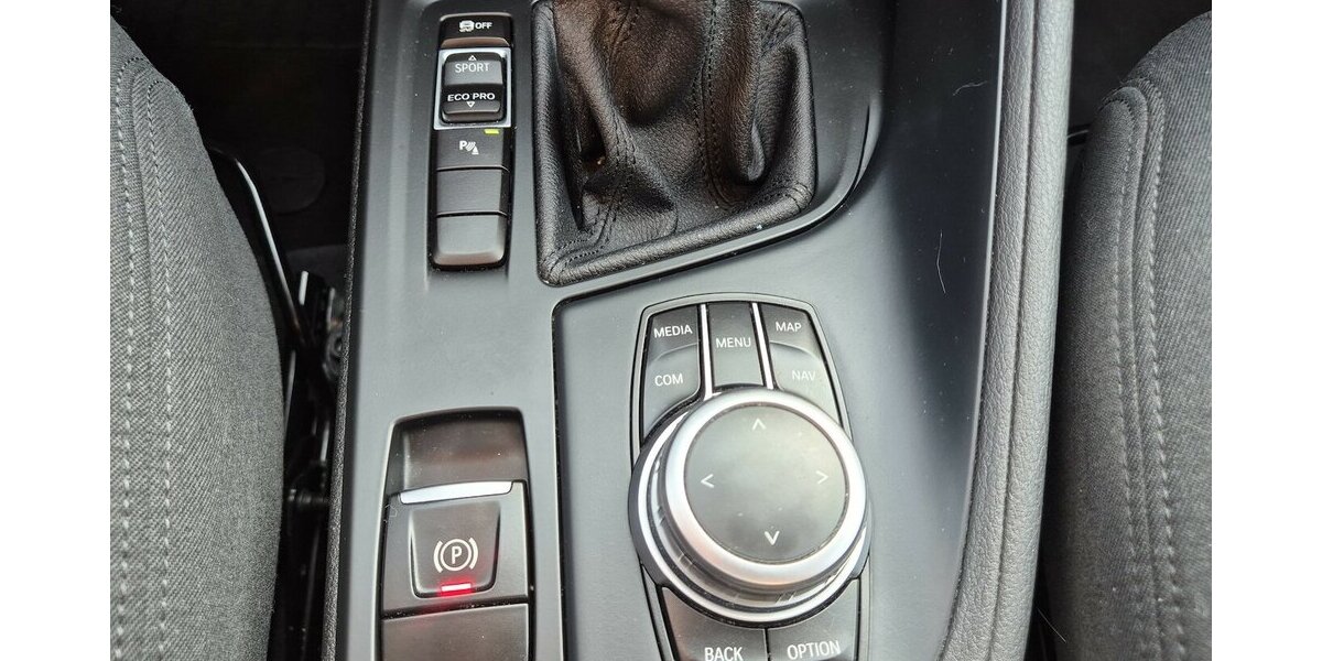 BMW X1 sDrive 18 i Advantage LED, Navigation 53.758 km 17.690 &euro; Rodgau 63110