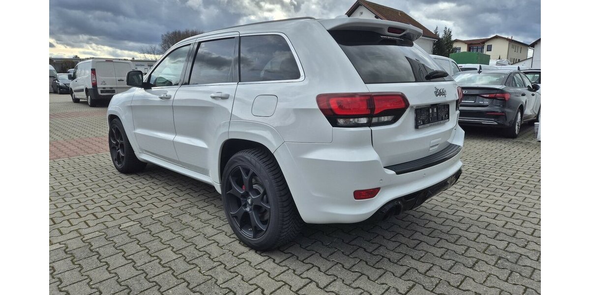 Jeep Grand Cherokee 6.4 V8 HEMI SRT 8-Gang Automatik 250.000 km 17.990 &euro; Rodgau 63110