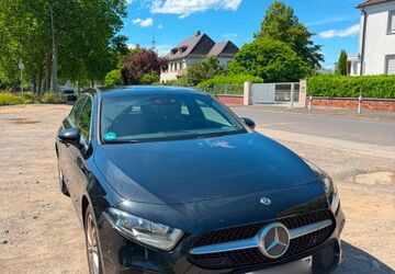 Mercedes-Benz A 180 113.570 km 16.000 &euro; Hanau 63456