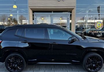 Jeep Compass 26.300 km 25.444 &euro; Aschaffenburg 63741