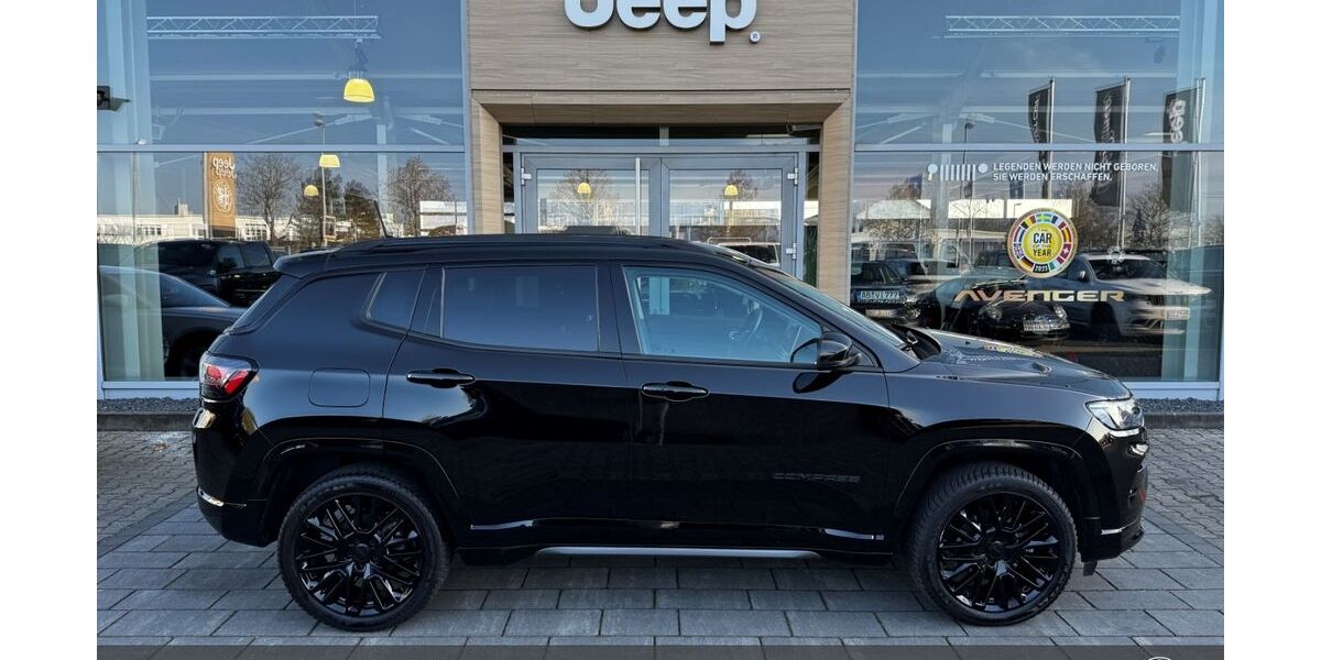 Jeep Compass 26.300 km 25.444 &euro; Aschaffenburg 63741