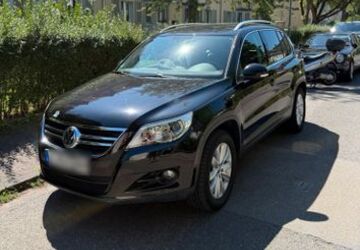 VW Tiguan 98.000 km 8.300 &euro; Frankfurt am Main 60439