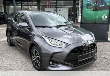 Toyota Yaris 35.000 km 17.970 &euro; Hanau 63452