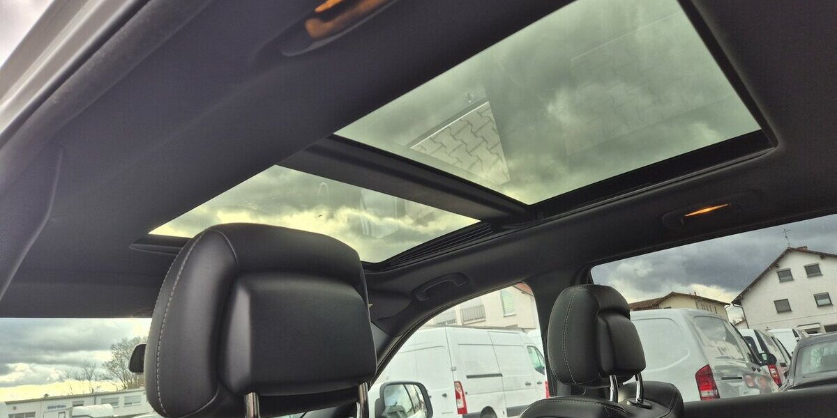 Jeep Grand Cherokee 6.4 V8 HEMI SRT 8-Gang Automatik 250.000 km 17.990 &euro; Rodgau 63110