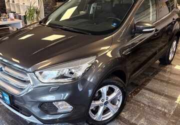Ford Kuga 121.433 km 16.950 &euro; Mühlheim am Main nähe Frankfurt 63165
