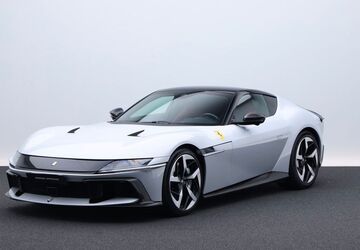 Ferrari 12Cilindri 5.300 km 509.800 &euro; Frankfurt 60326