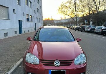 VW Golf 89.000 km 4.990 &euro; Frankfurt am Main 60385