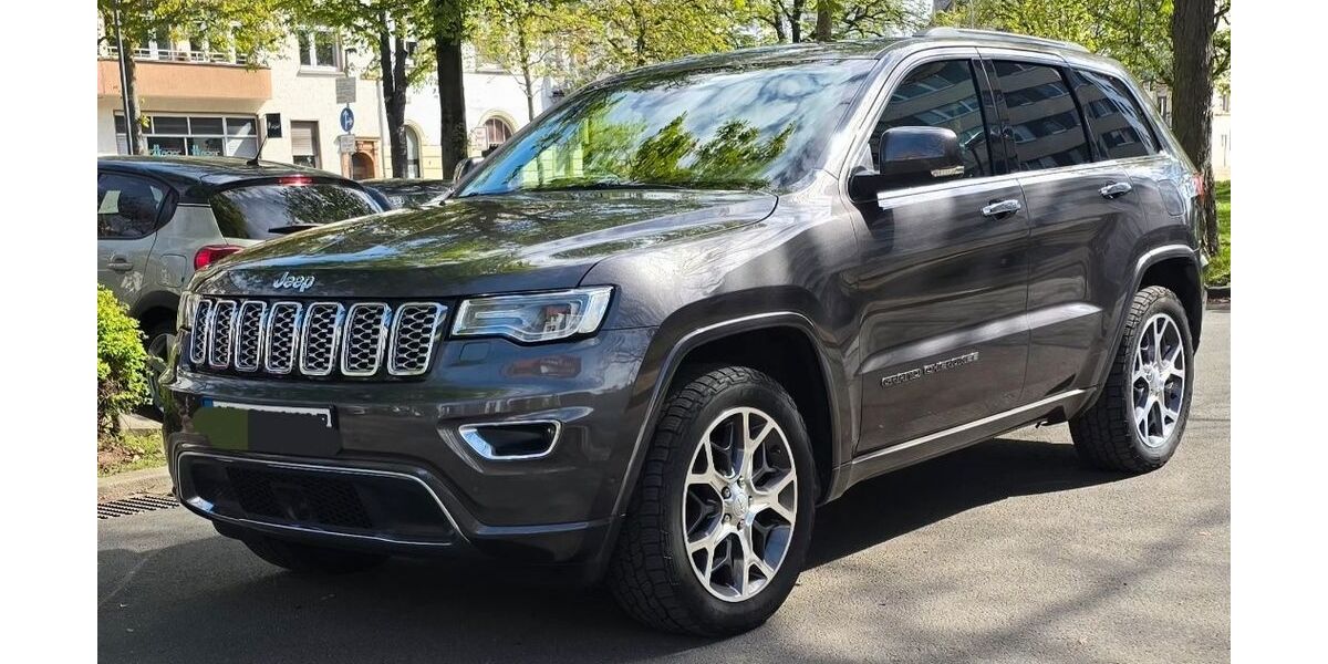 Jeep Cherokee 128.000 km 21.500 &euro; Offenbach am Main 63069