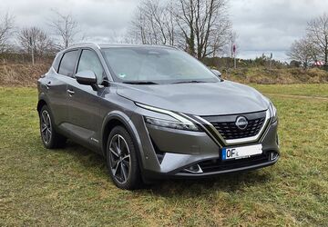 Nissan Qashqai 20.400 km 28.700 &euro; NEU-ISENBURG 63263