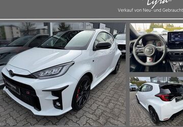 Toyota Yaris 4.464 km 38.880 &euro; Hanau 63456