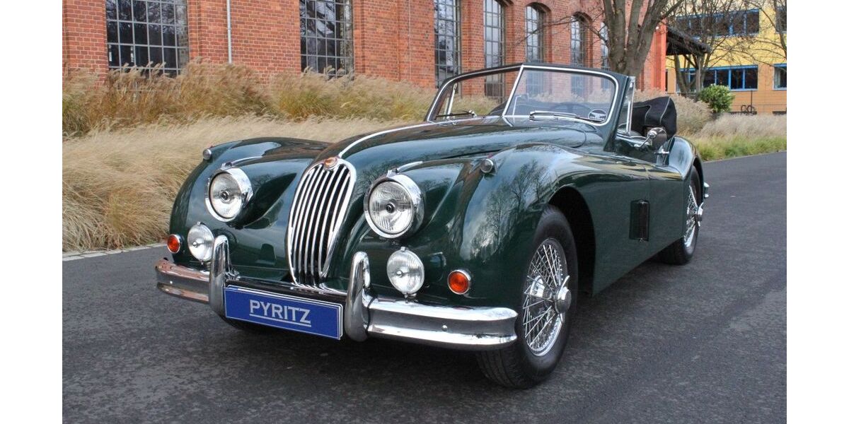 Jaguar XK 3.000 km 139.900 &euro; Frankfurt 60386