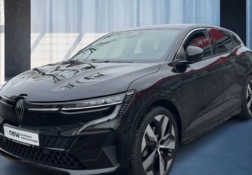 Renault Megane E-TECH 31.600 km 27.580 &euro; Frankfurt / Main 60314