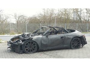 Porsche 991 Carrera Cabriolet PDK Garagenbrand 110.000 km 12.911 &euro; Hanau 63456