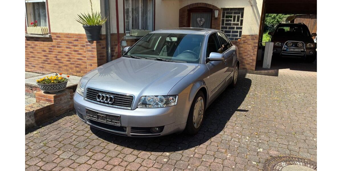 Audi A4 152.000 km 3.200 &euro; Hanau 63454
